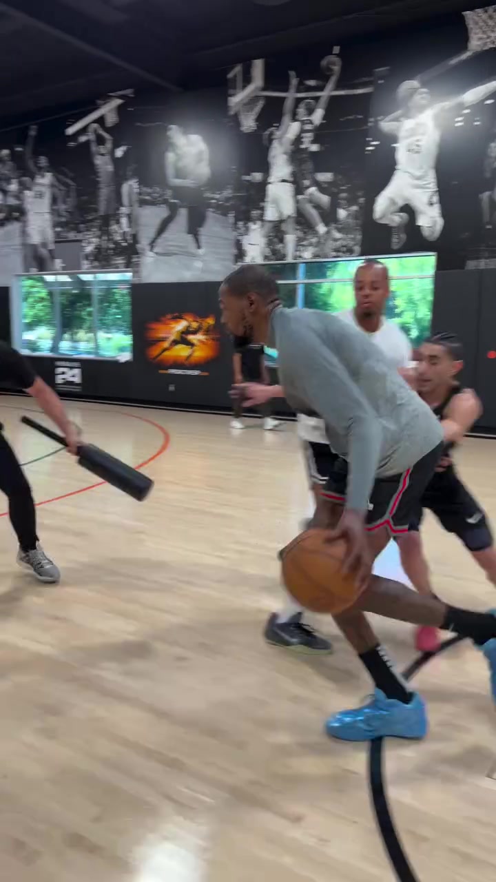 Kevin Durant in The Offseason - Training For Double Teams